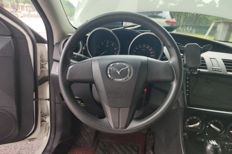 Used Mazda 3 2015 Sedan 1.6L Manual Comfort Model Steering Wheel