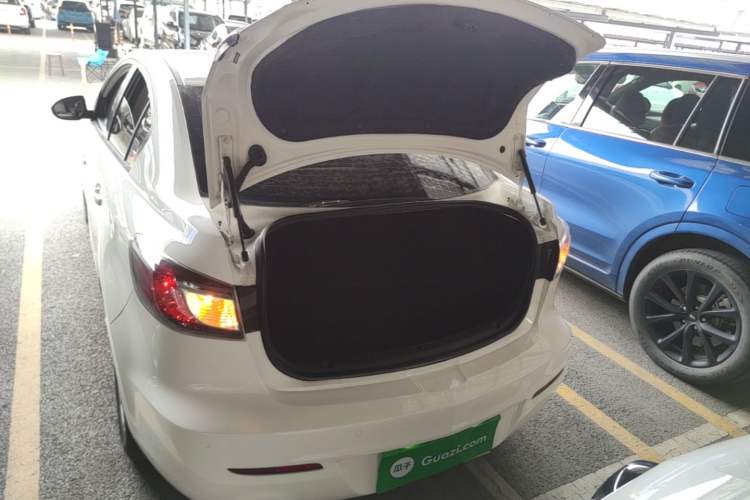 Used Mazda 3 2015 Sedan 1.6L Automatic Comfort Model Trunk