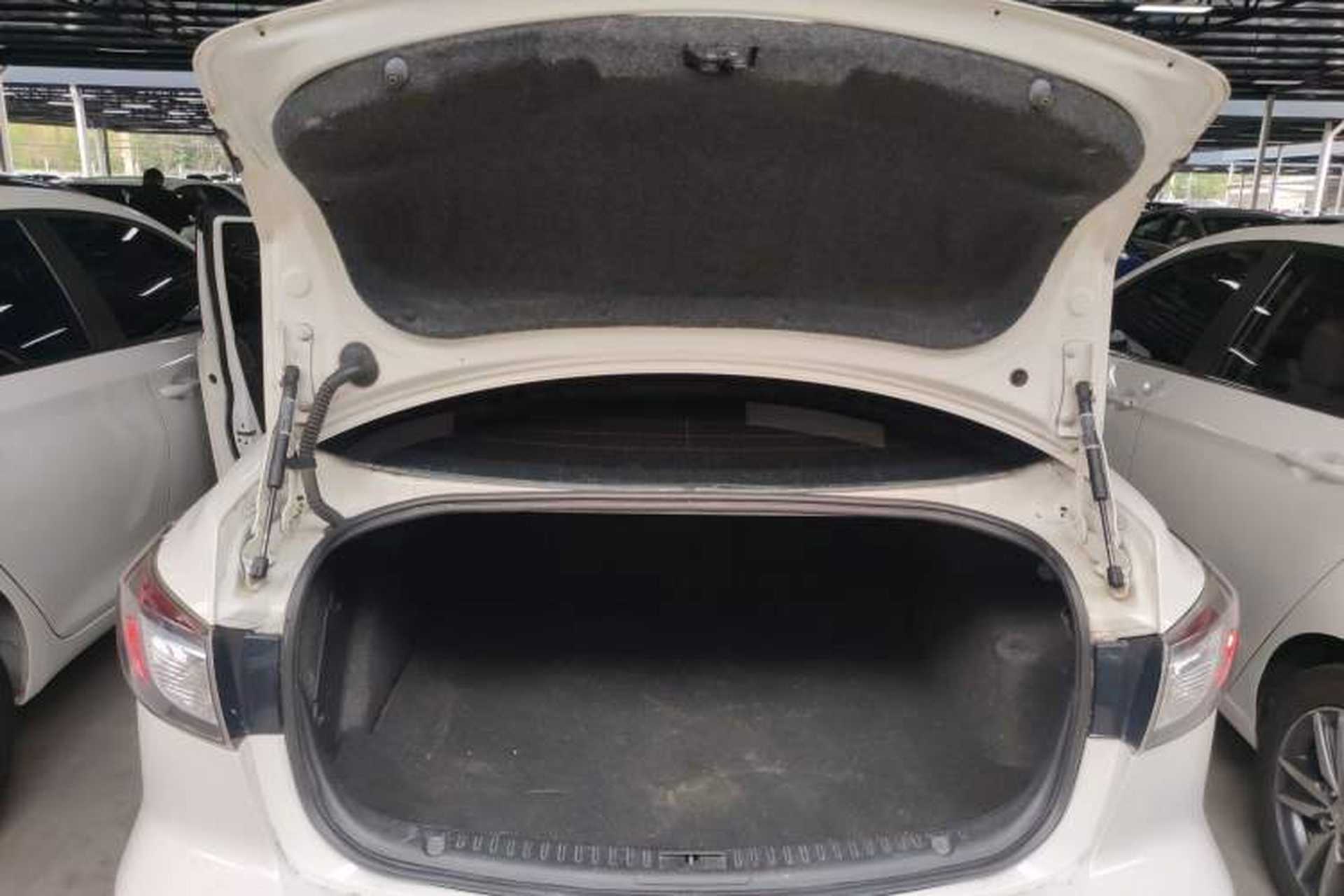 Used Mazda 3 2015 Sedan 1.6L Automatic Elite Model Trunk