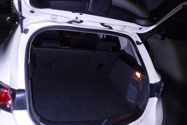 Used Mazda 3 2015 Hatchback 1.6L Automatic Elite Model Trunk