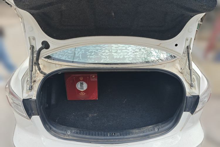 Used Mazda 3 2015 Sedan 1.6L Automatic Elite Model Trunk