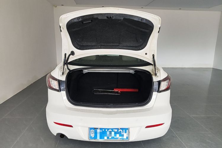 Used Mazda 3 2015 Sedan 1.6L Automatic Comfort Model Trunk