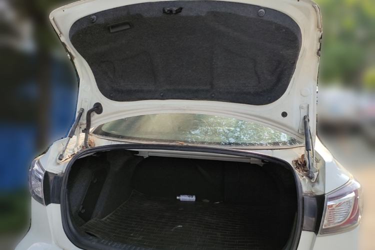 Used Mazda 3 2015 Sedan 1.6L Automatic Comfort Model Trunk