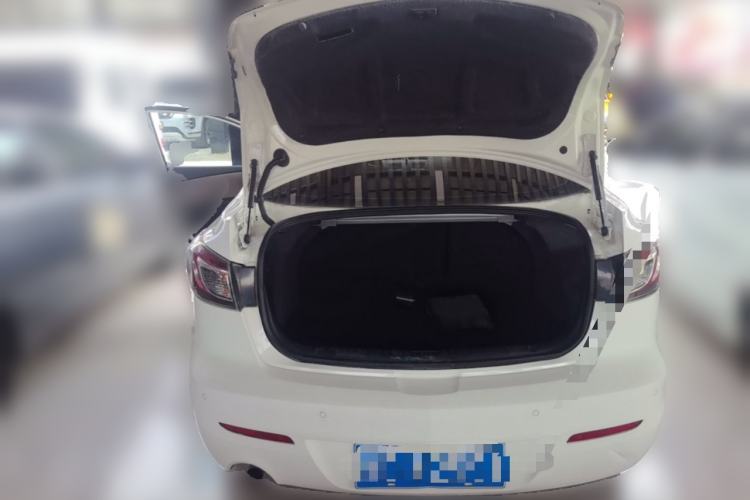 Used Mazda 3 2015 Sedan 1.6L Automatic Comfort Model Trunk