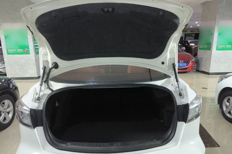 Used Mazda 3 2015 Sedan 1.6L Automatic Comfort Model Trunk