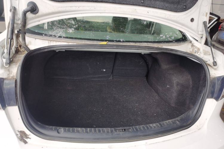 Used Mazda 3 2015 Sedan 1.6L Manual Comfort Model Trunk