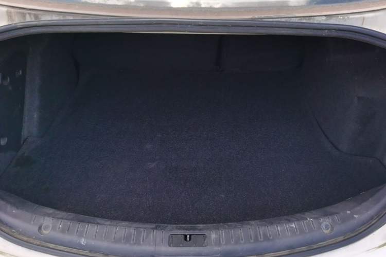 Used Mazda 3 2015 Sedan 1.6L Automatic Elite Model Trunk