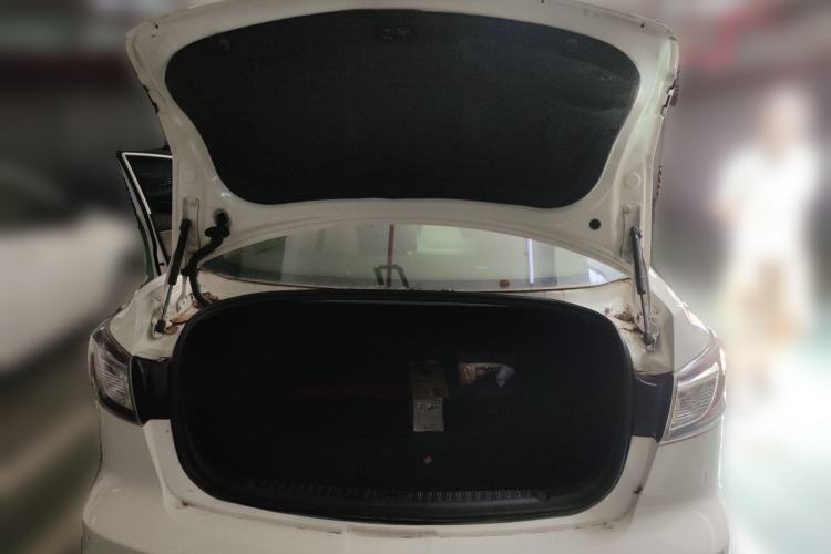 Used Mazda 3 2015 Sedan 1.6L Automatic Comfort Model Trunk