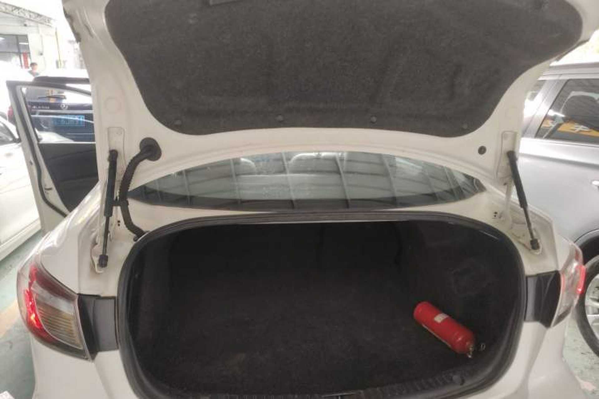 Used Mazda 3 2015 Sedan 1.6L Automatic Elite Model Trunk