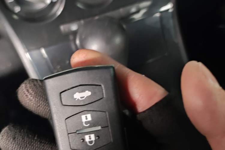 Used Mazda 3 2015 Sedan 1.6L Automatic Elite Model Vehicle Key