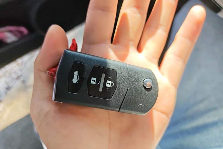 Used Mazda 3 2015 Sedan 1.6L Automatic Elite Model Vehicle Key