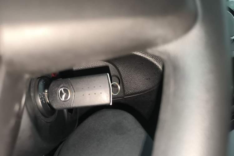 Used Mazda 3 2015 Hatchback 1.6L Manual Comfort Edition Vehicle Key