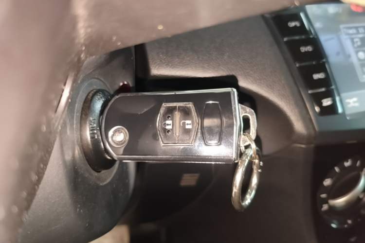 Used Mazda 3 2015 Hatchback 1.6L Manual Comfort Edition Vehicle Key