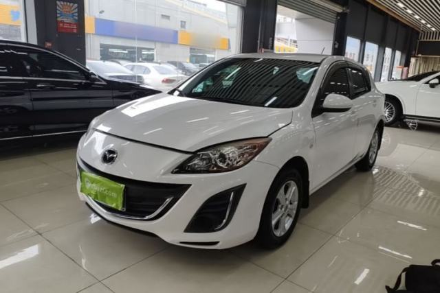 Used Mazda 3 2015 Hatchback 1.6L Manual Comfort Edition