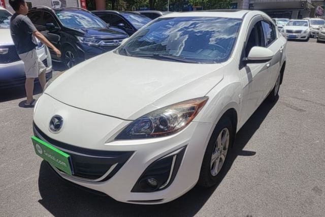 Ojetý Mazda 3 2015 Sedan 1.6L Automatic Elite Model