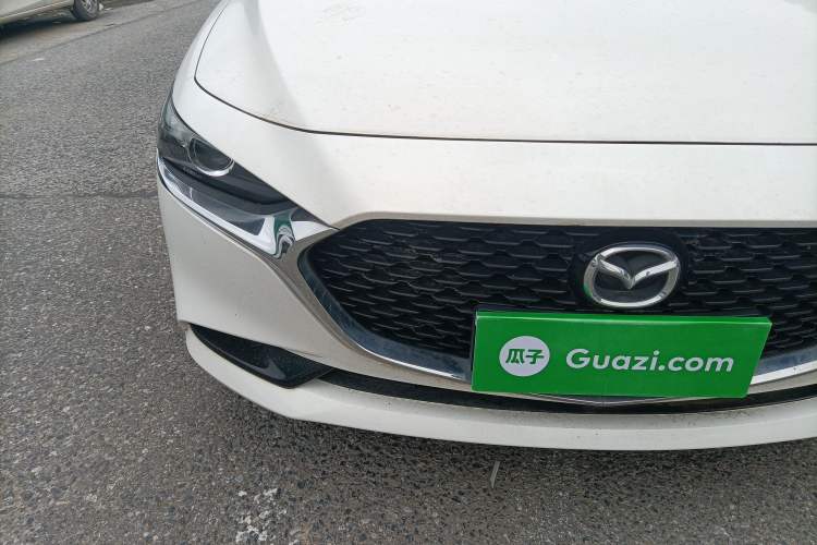 Used Mazda 3 Axela 2021 2.0L Automatic ZhiXuan Edition Right Front Headlight