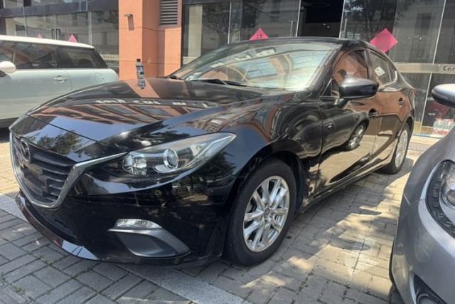 Used Mazda 3 Axela 2014 Sedan 1.5L Manual Comfort Model