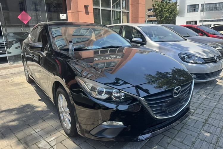 Used Mazda 3 Axela 2014 Sedan 1.5L Manual Comfort Model Exterior 2