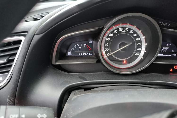 Used Mazda 3 Axela 2014 Sedan 1.5L Automatic Luxury Model Odometer Close Up