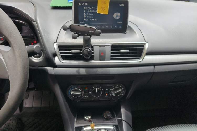 Used Mazda 3 Axela 2014 Sedan 1.5L Manual Comfort Model Audio And AC Panel