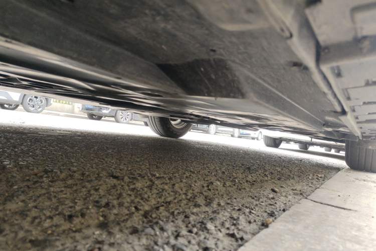 Used Mazda 3 Axela 2014 Sedan 1.5L Automatic Comfort Model Chassis Front Left