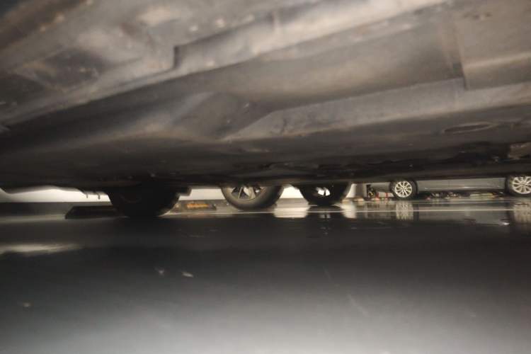 Used Mazda 3 Axela 2014 Sedan 1.5L Automatic Luxury Model Chassis Front Right