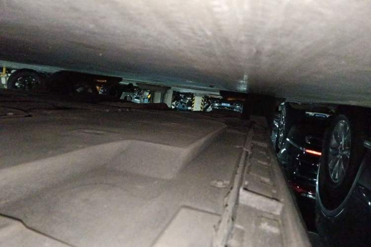 Used Mazda 3 Axela 2014 Sedan 2.0L Automatic Sport Model Chassis Front Right
