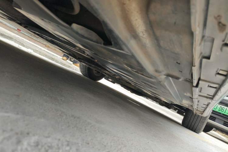 Used Mazda 3 Axela 2014 Sedan 1.5L Manual Comfort Model Chassis Rear Right