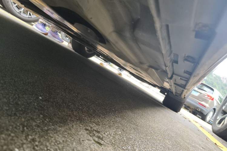 Used Mazda 3 Axela 2014 Hatchback 1.5L Manual Comfort Model Chassis Rear Right