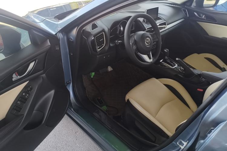 Used Mazda 3 Axela 2014 Sedan 2.0L Automatic Flagship Model Driver Seat