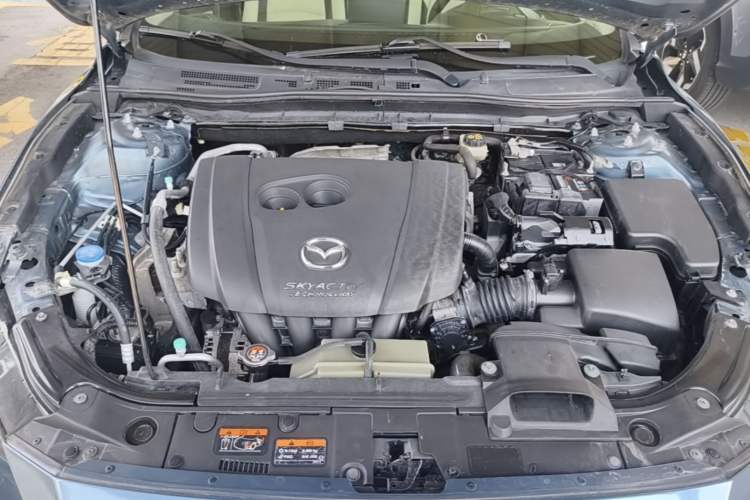 Used Mazda 3 Axela 2014 Sedan 2.0L Automatic Flagship Model Engine Bay
