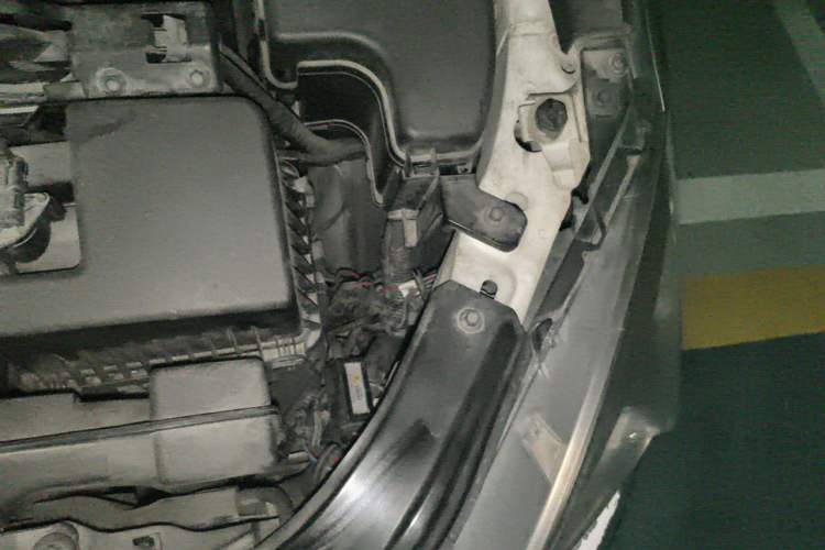 Used Mazda 3 Axela 2014 Hatchback 1.5L Automatic Luxury Model Engine Bay Left