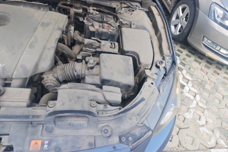 Used Mazda 3 Axela 2014 Sedan 2.0L Automatic Sport Model Engine Bay Left