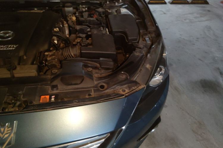 Used Mazda 3 Axela 2014 Sedan 1.5L Automatic Luxury Model Engine Bay Left