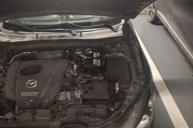 Used Mazda 3 Axela 2014 Sedan 1.5L Automatic Luxury Model Engine Bay Left