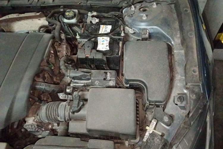 Used Mazda 3 Axela 2014 Sedan 2.0L Automatic Sport Model Engine Bay Left