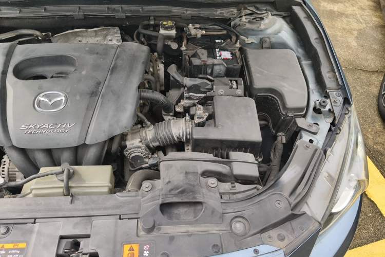Used Mazda 3 Axela 2014 Hatchback 1.5L Manual Comfort Model Engine Bay Left