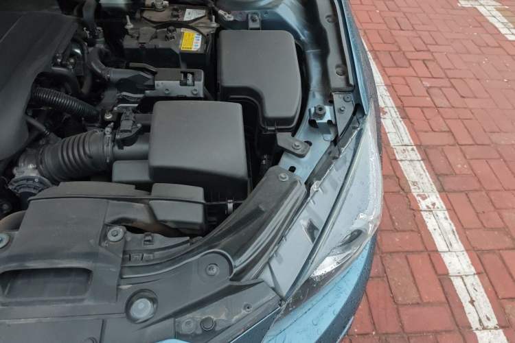 Used Mazda 3 Axela 2014 Hatchback 2.0L Automatic Flagship Model Engine Bay Left