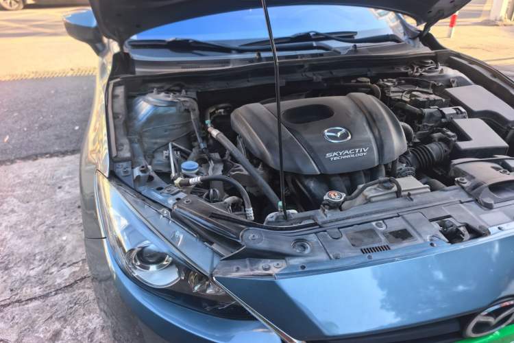 Used Mazda 3 Axela 2014 Sedan 1.5L Automatic Luxury Model Engine Bay Right