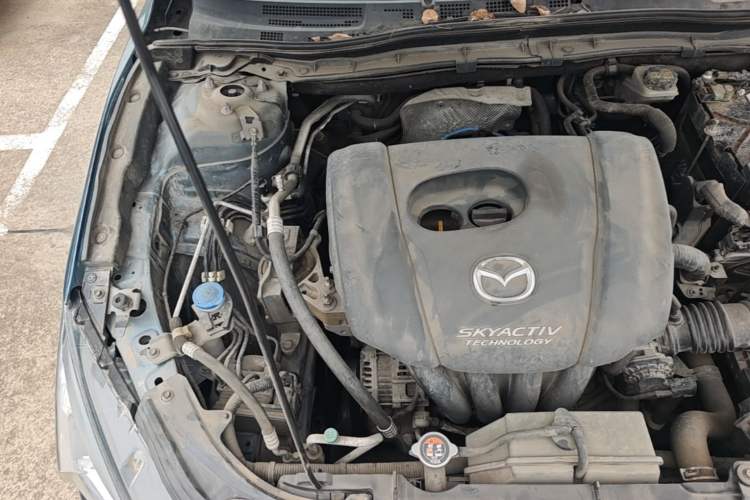 Used Mazda 3 Axela 2014 Hatchback 1.5L Automatic Luxury Model Engine Bay Right