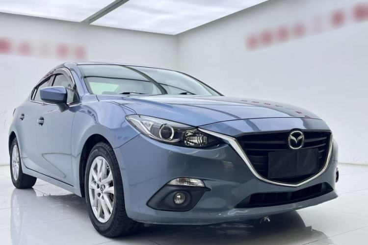 Used Mazda 3 Axela 2014 Sedan 1.5L Automatic Luxury Model Exterior 4