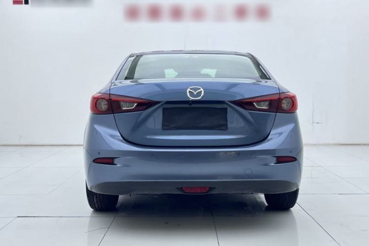 Used Mazda 3 Axela 2014 Sedan 1.5L Automatic Luxury Model Exterior 5