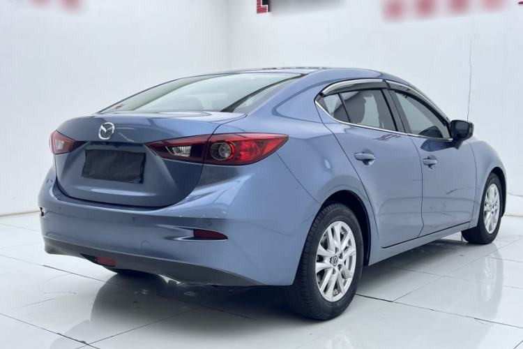 Used Mazda 3 Axela 2014 Sedan 1.5L Automatic Luxury Model Exterior 8
