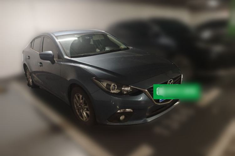 Used Mazda 3 Axela 2014 Sedan 1.5L Automatic Luxury Model Front Right 45 Deg