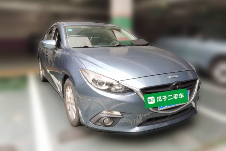Used Mazda 3 Axela 2014 Hatchback 1.5L Automatic Luxury Model Front Right 45 Deg