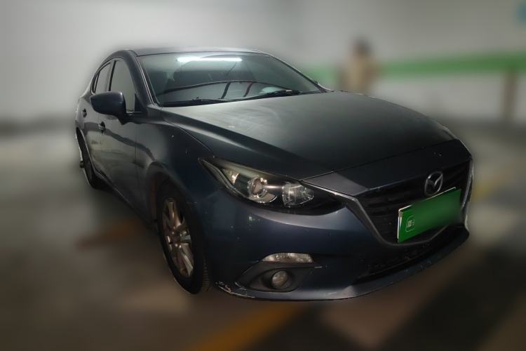 Used Mazda 3 Axela 2014 Hatchback 1.5L Automatic Luxury Model Front Right 45 Deg