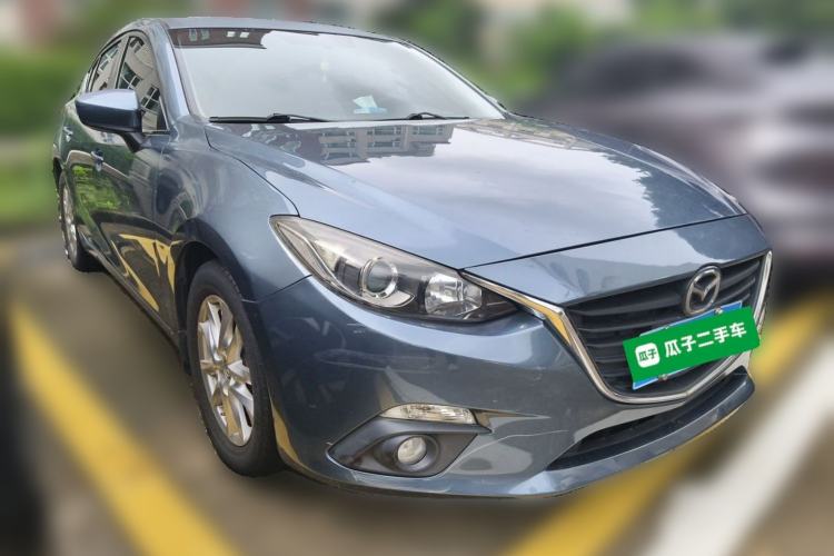 Used Mazda 3 Axela 2014 Hatchback 1.5L Manual Comfort Model Front Right 45 Deg
