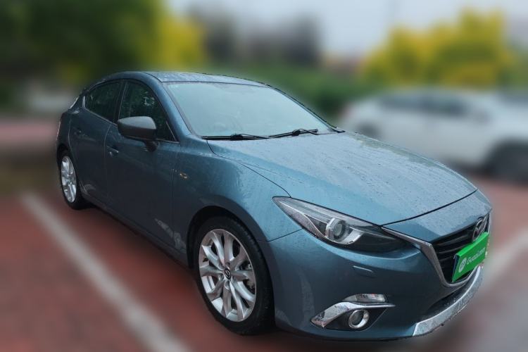 Used Mazda 3 Axela 2014 Hatchback 2.0L Automatic Flagship Model Front Right 45 Deg