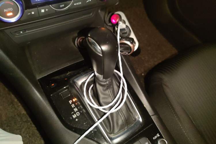 Used Mazda 3 Axela 2014 Sedan 1.5L Automatic Luxury Model Gear Lever
