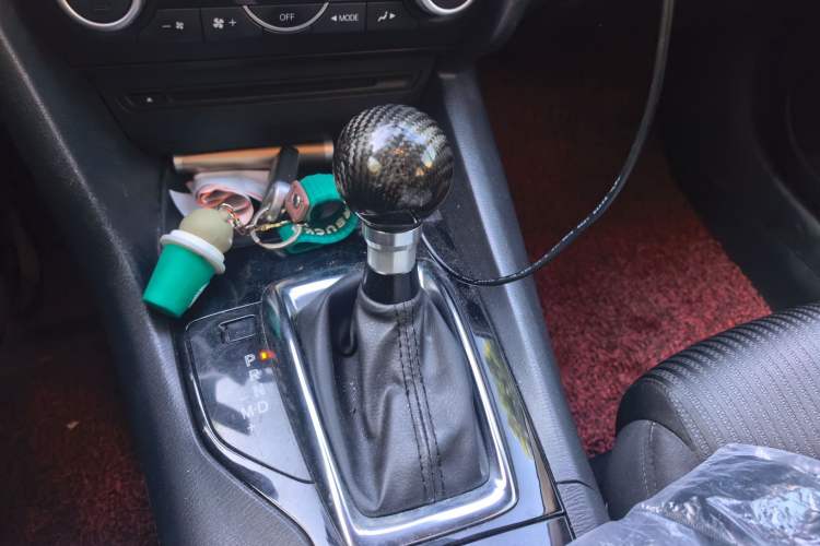 Used Mazda 3 Axela 2014 Sedan 1.5L Automatic Luxury Model Gear Lever
